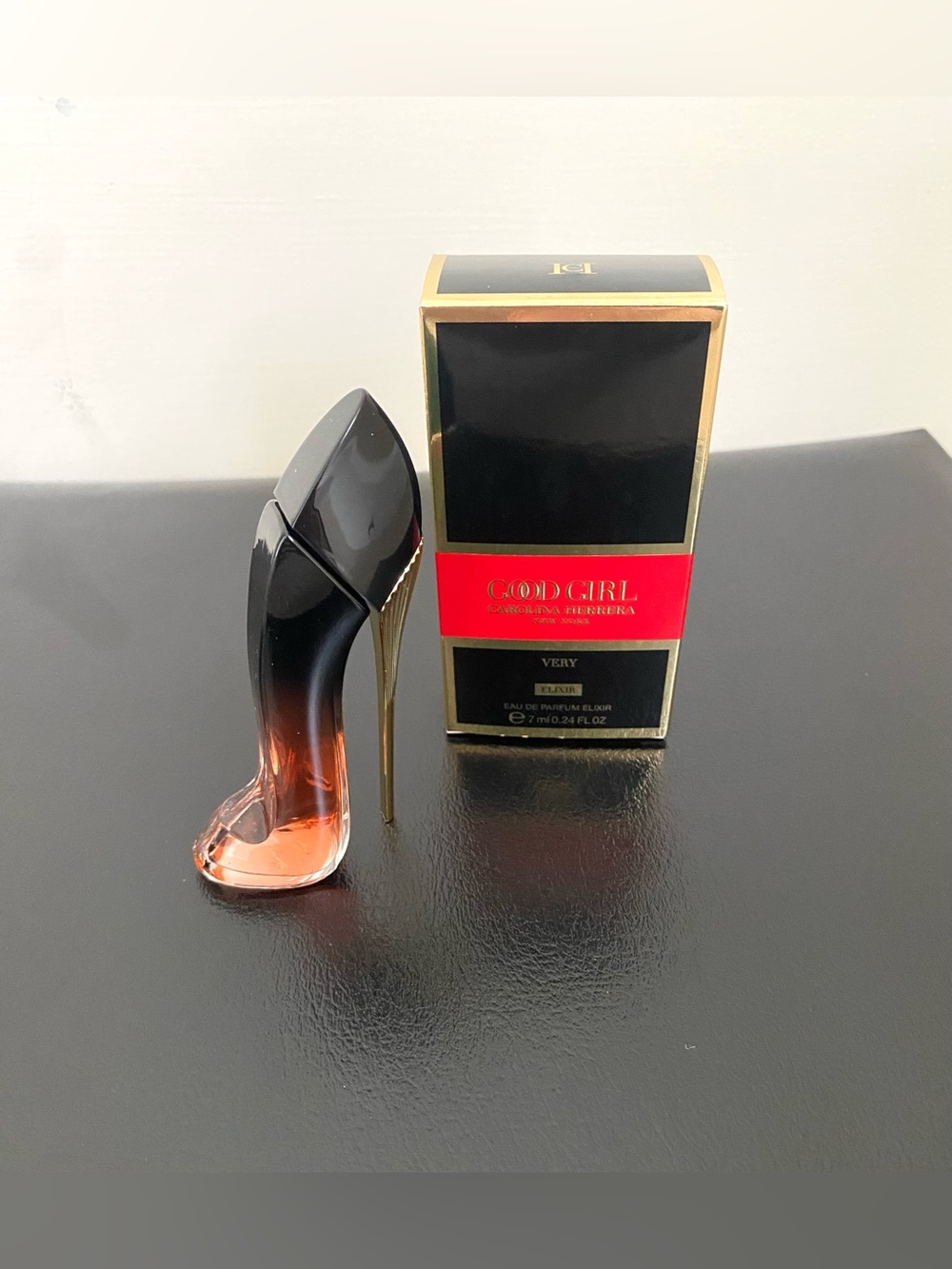 Carolina Herrera Good Very Good Girl Parfum Elixir 7ml, 0.24 FL OZ